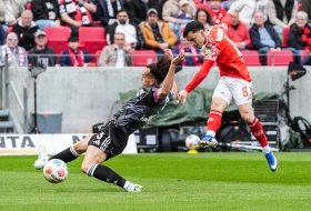 Majnc u 90. srušio Frankfurt i pobegao na sigurno